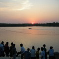 Západ slunce nad řekou Chambal