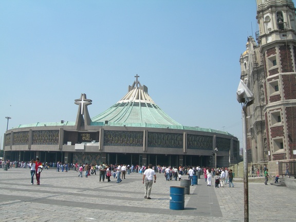 Náměstí před katedrálou Guadalupe